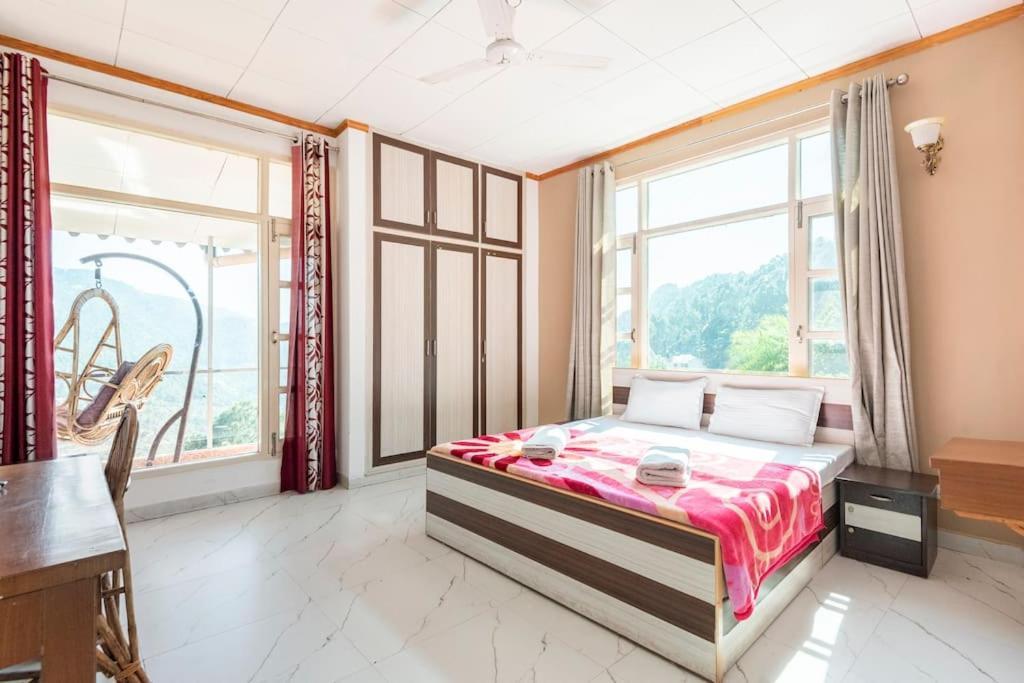 Kasauli Edge Apt With Balcony Zewnętrze zdjęcie