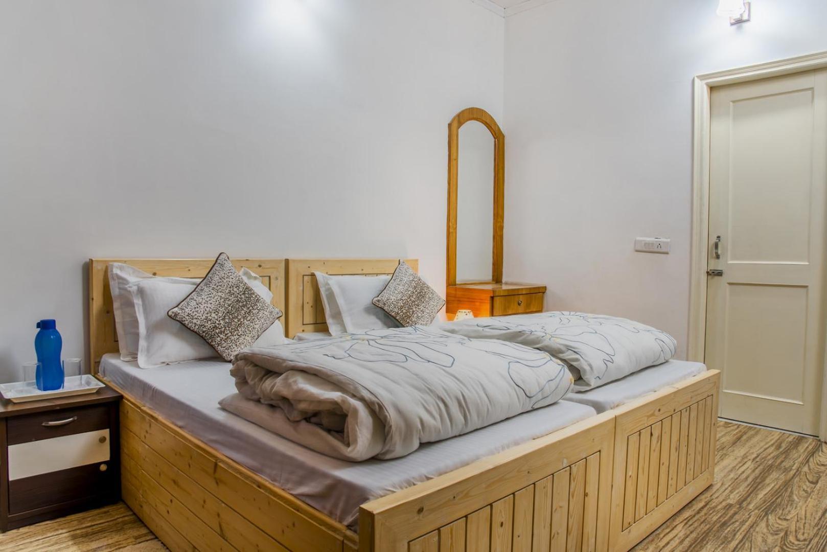 Kasauli Edge Apt With Balcony Zewnętrze zdjęcie